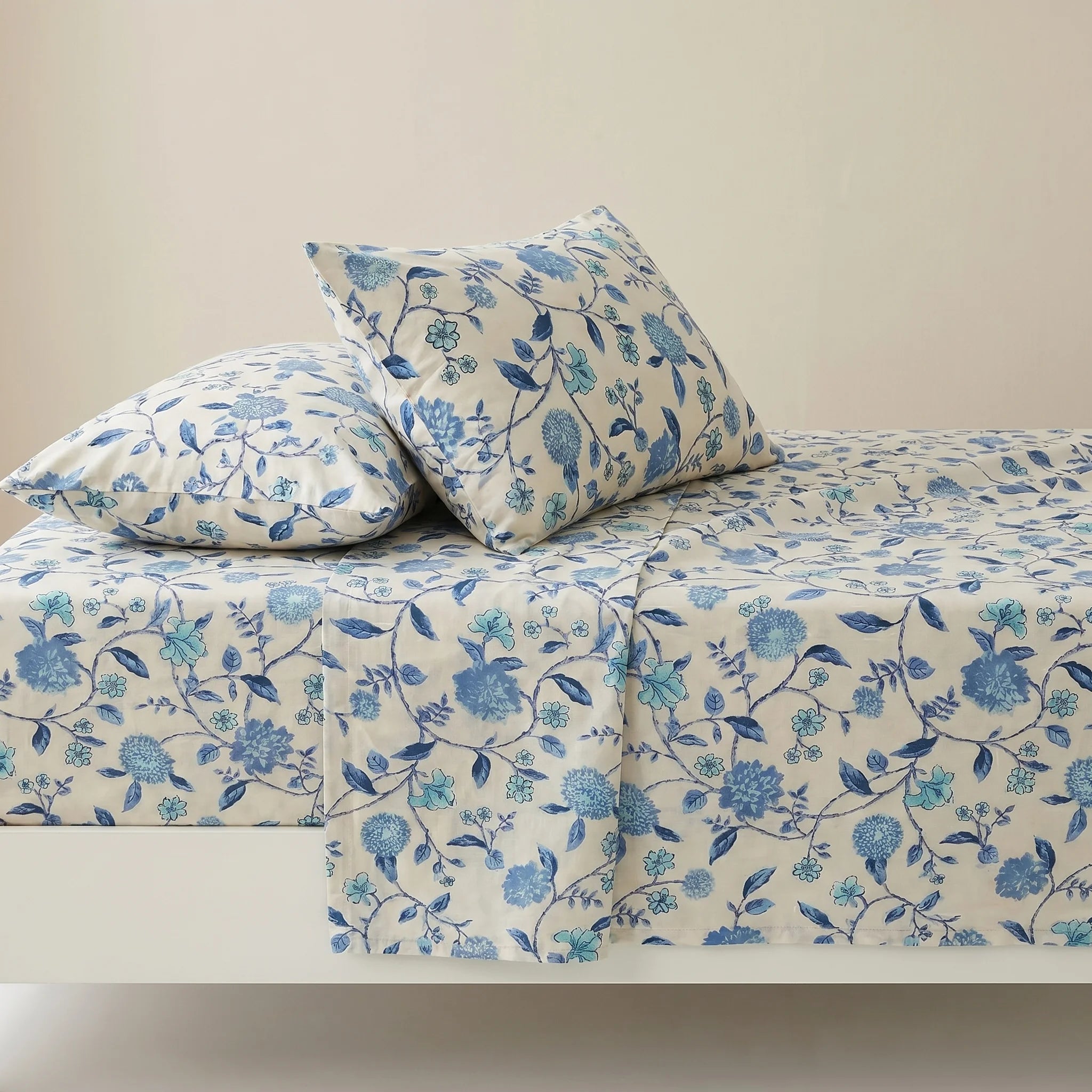 Cerulean Vine Premium Bedsheet