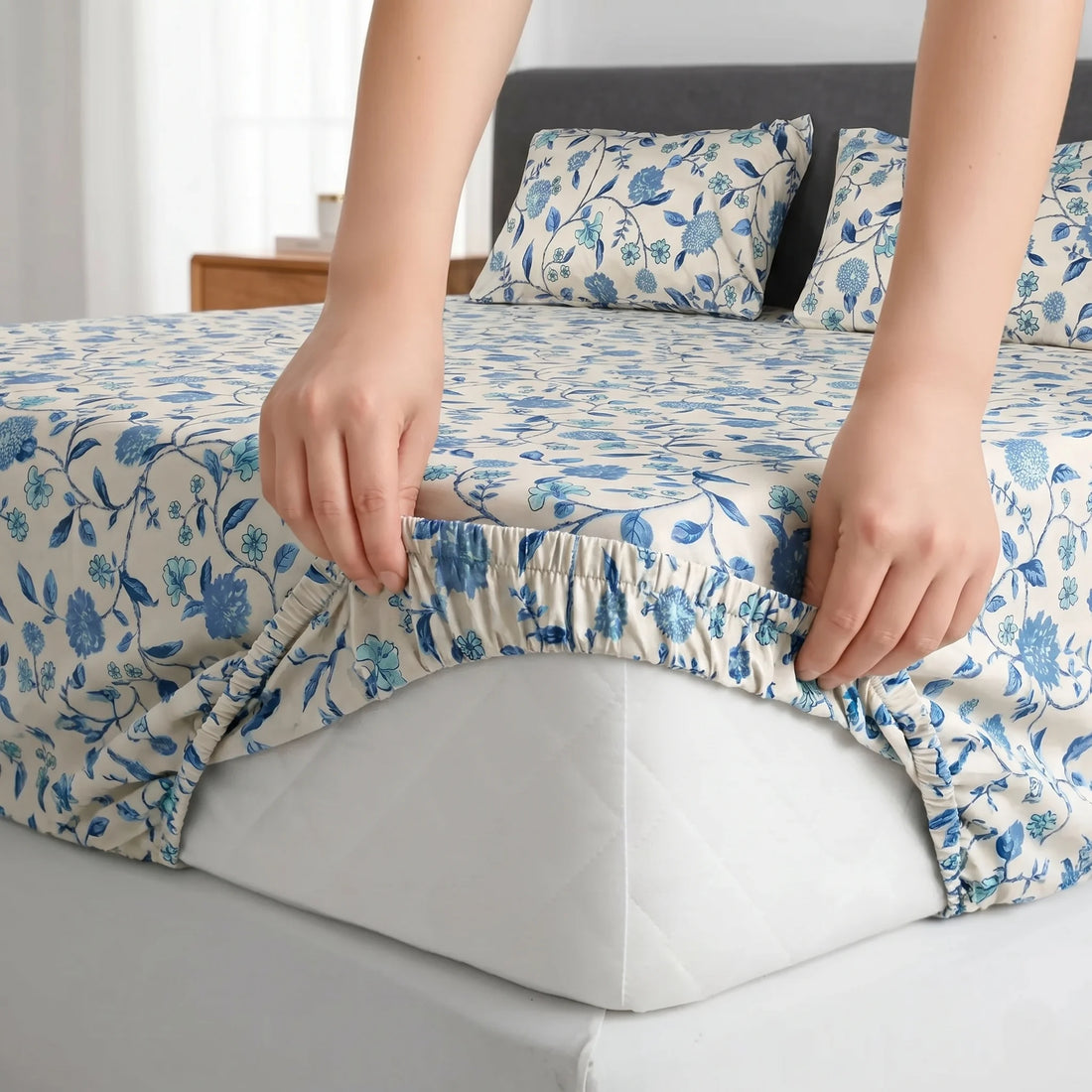 Cerulean Vine Premium Fitted Sheet Set