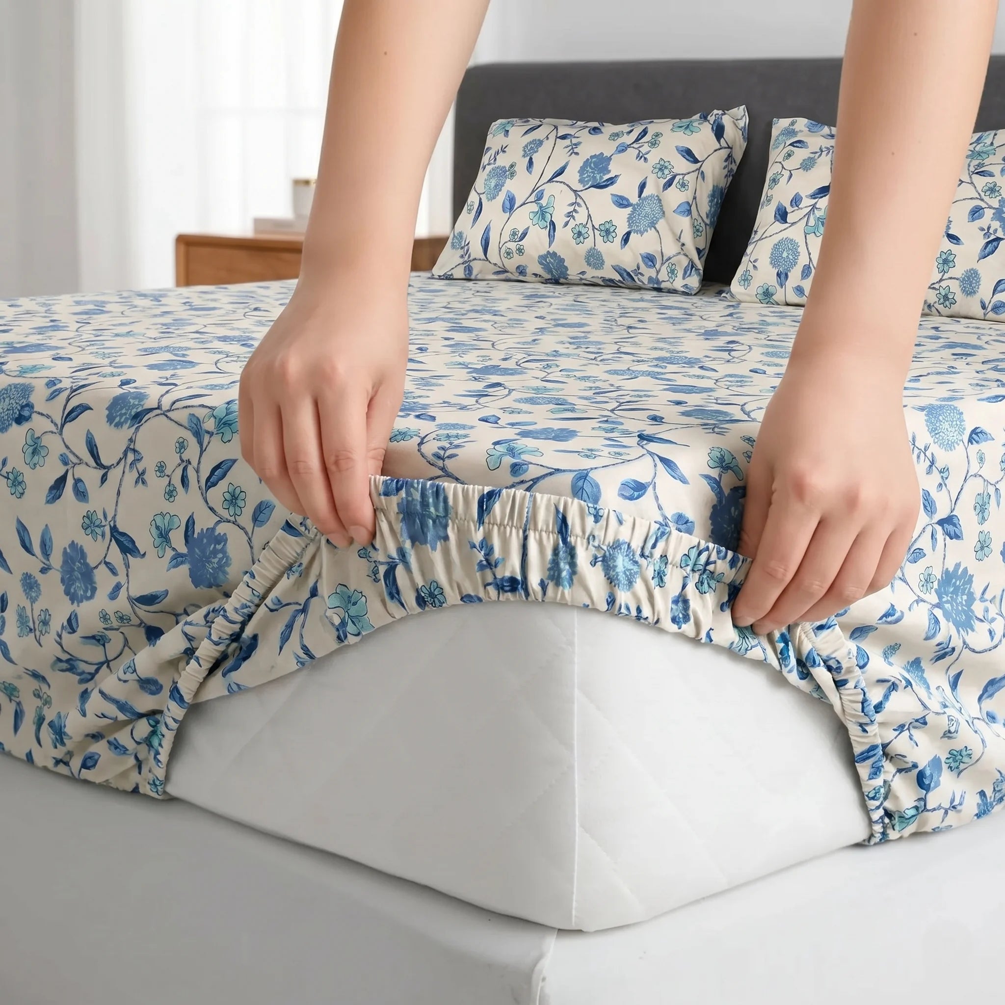 Cerulean Vine Premium Fitted Sheet Set