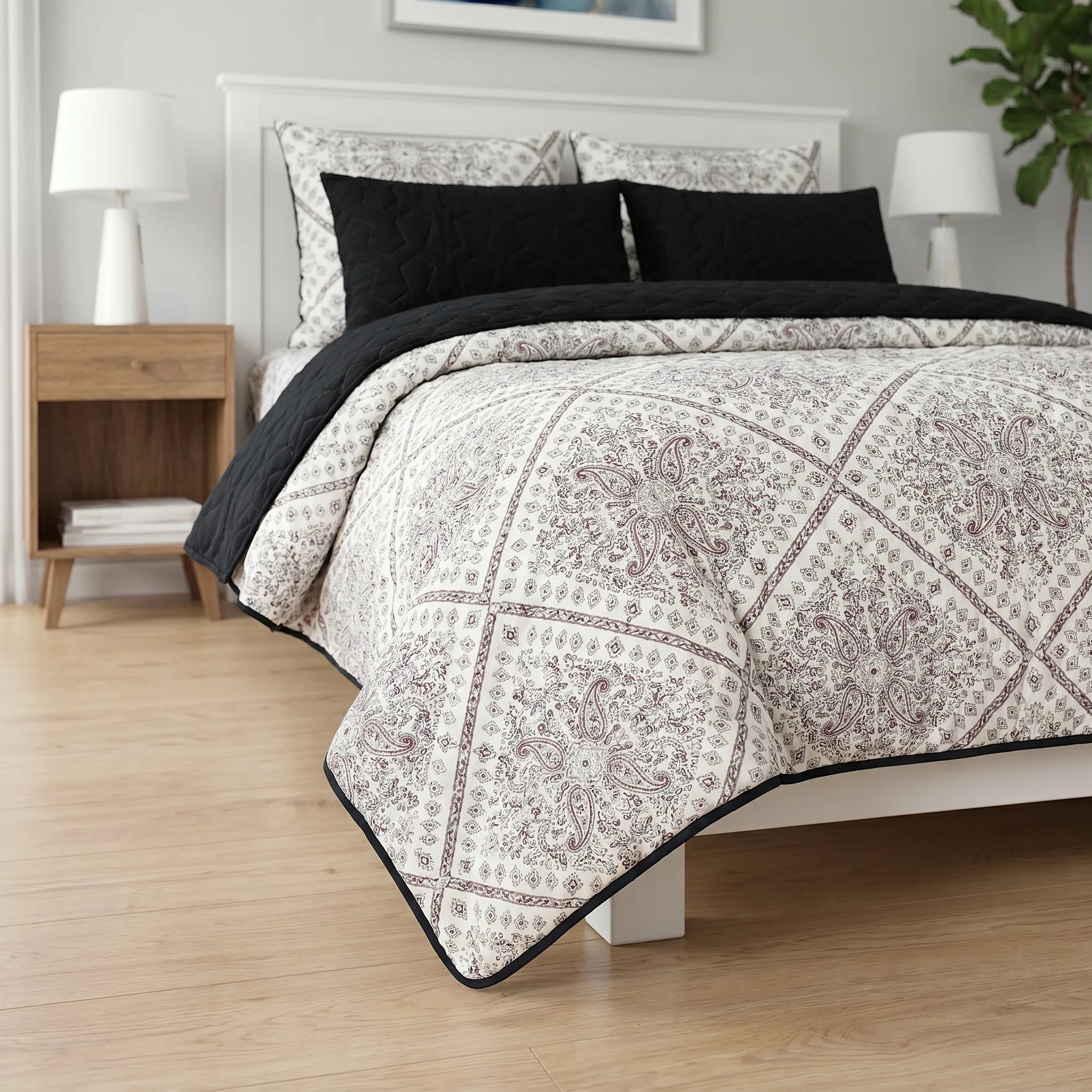 Ivory Paisley Diamond Bed Spread Set — 6 PCS